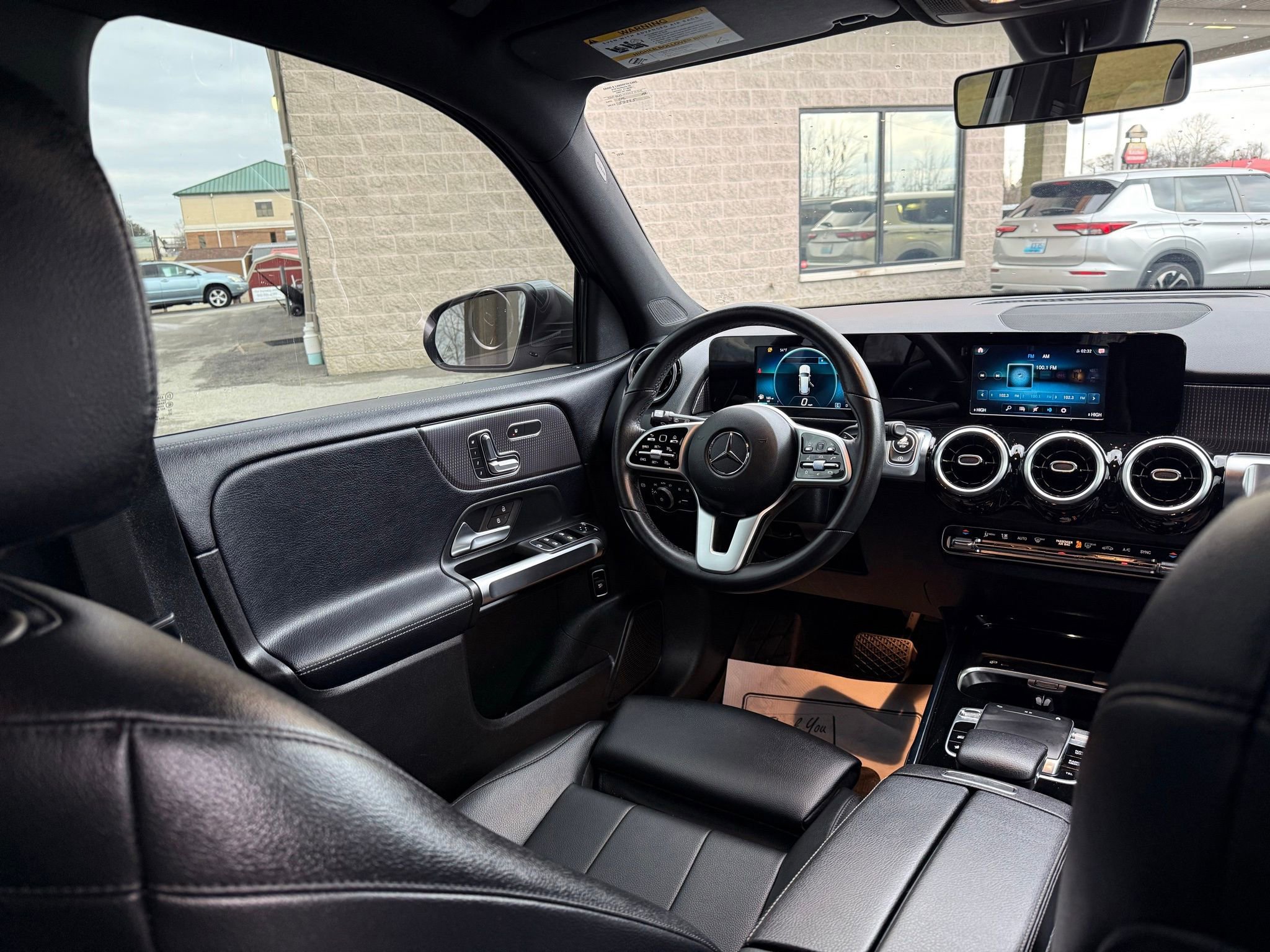 Used 2020 Mercedes-Benz GLB 250 4MATIC image 34