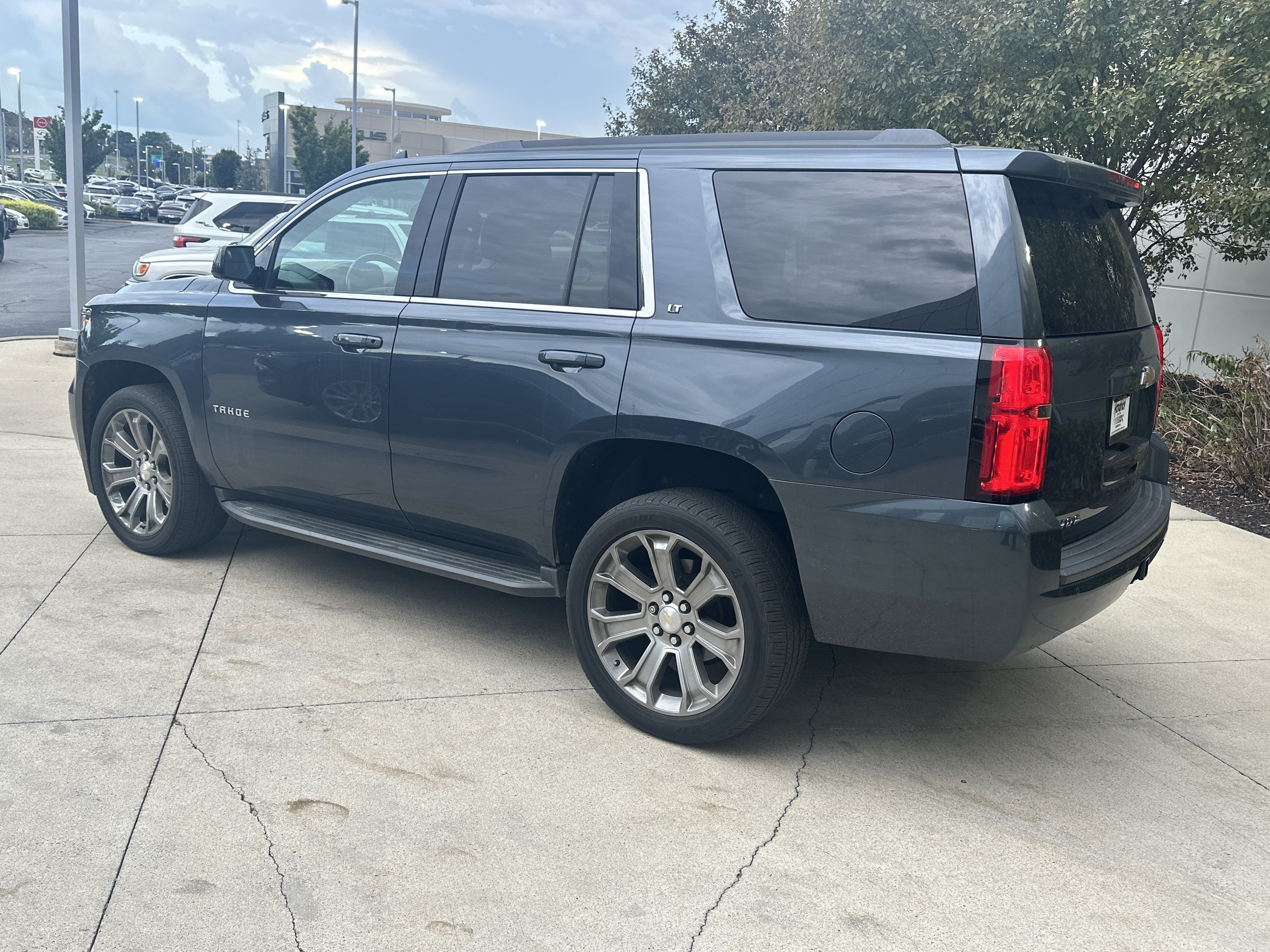 Used 2019 Chevrolet Tahoe LT AWD/4WD image 7