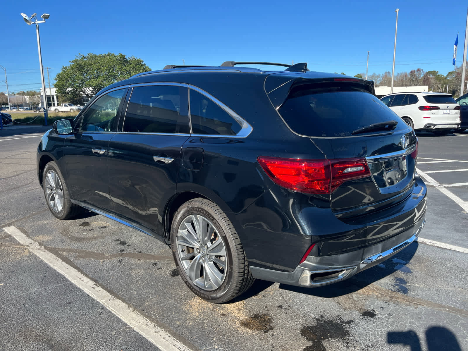 Used 2017 Acura MDX SH-AWD w/ Technology Package image 4