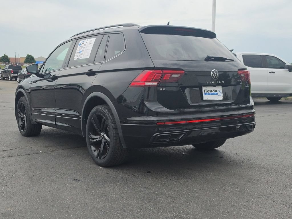 Used 2023 Volkswagen Tiguan SE R-Line AWD/4WD image 5