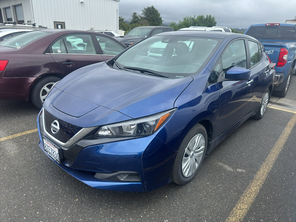Used 2022 Nissan Leaf S FWD image 2