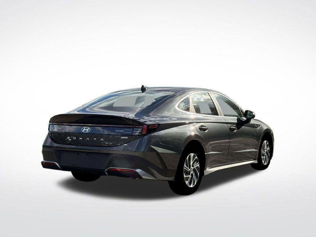 New 2026 Hyundai Sonata Blue FWD image 7
