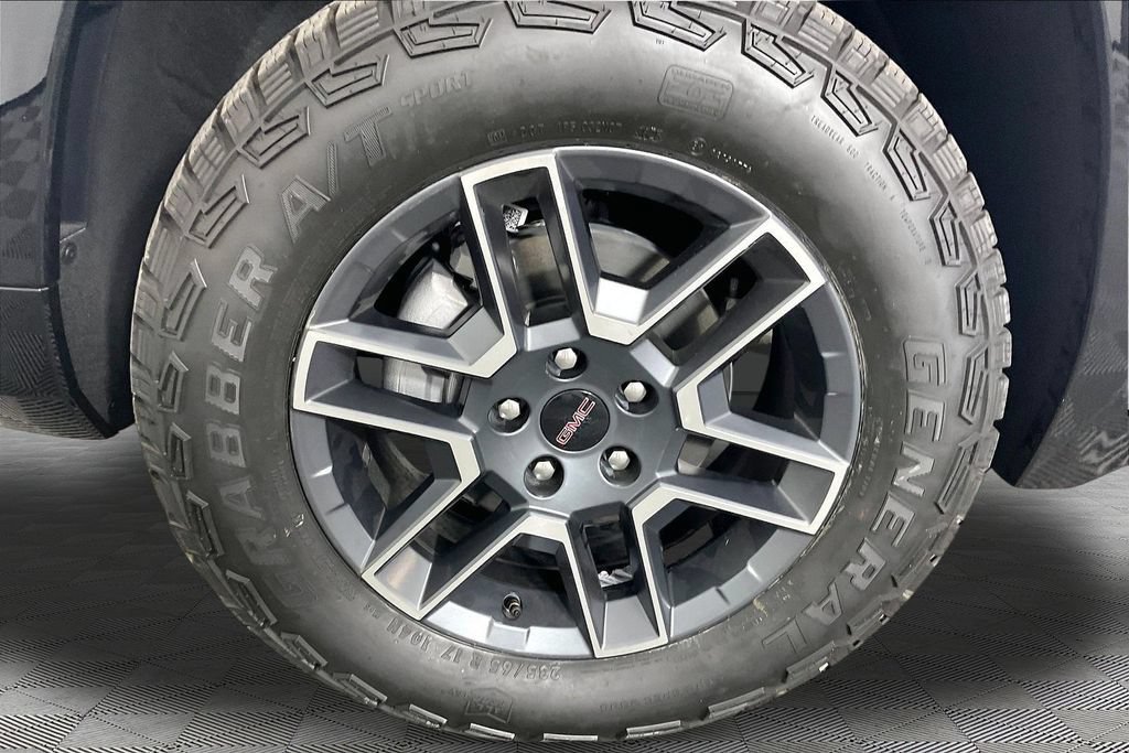 Used 2026 GMC Terrain AT4 w/ LPO, Floor Liner Package AWD/4WD image 29