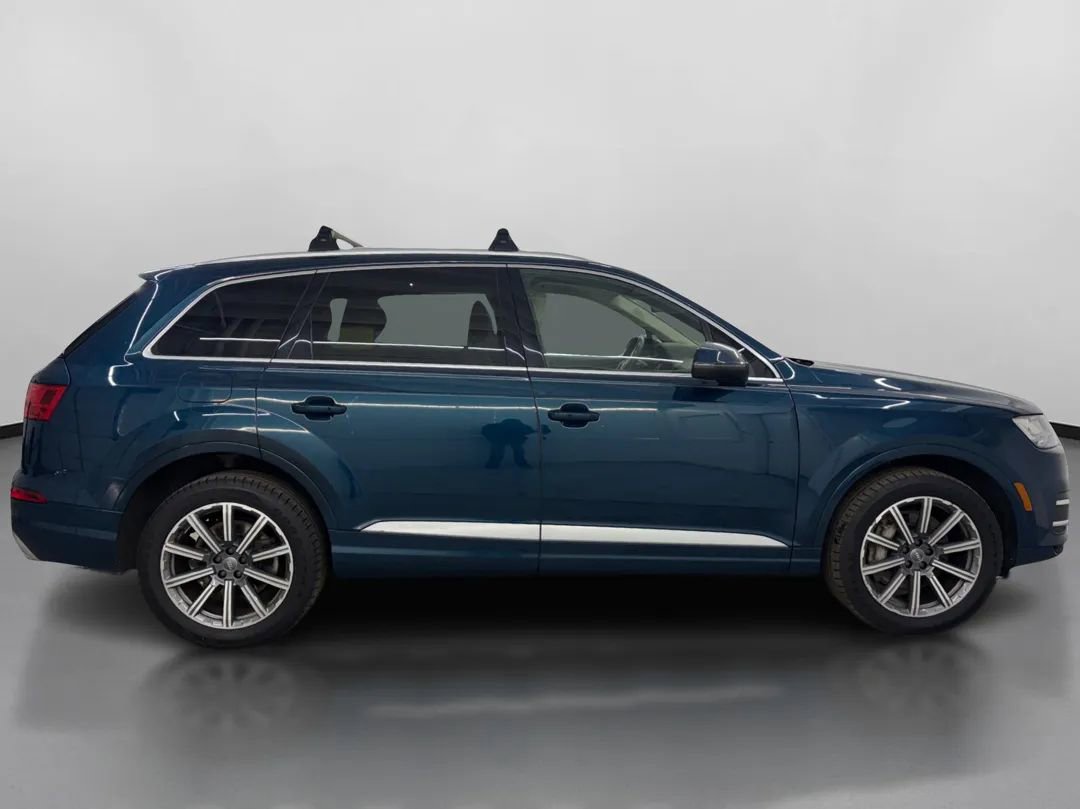 Used 2019 Audi Q7 3.0T Premium Plus image 11