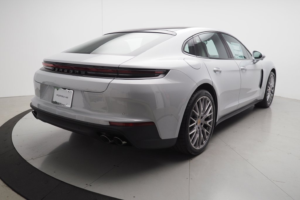 New 2026 Porsche Panamera RWD image 5