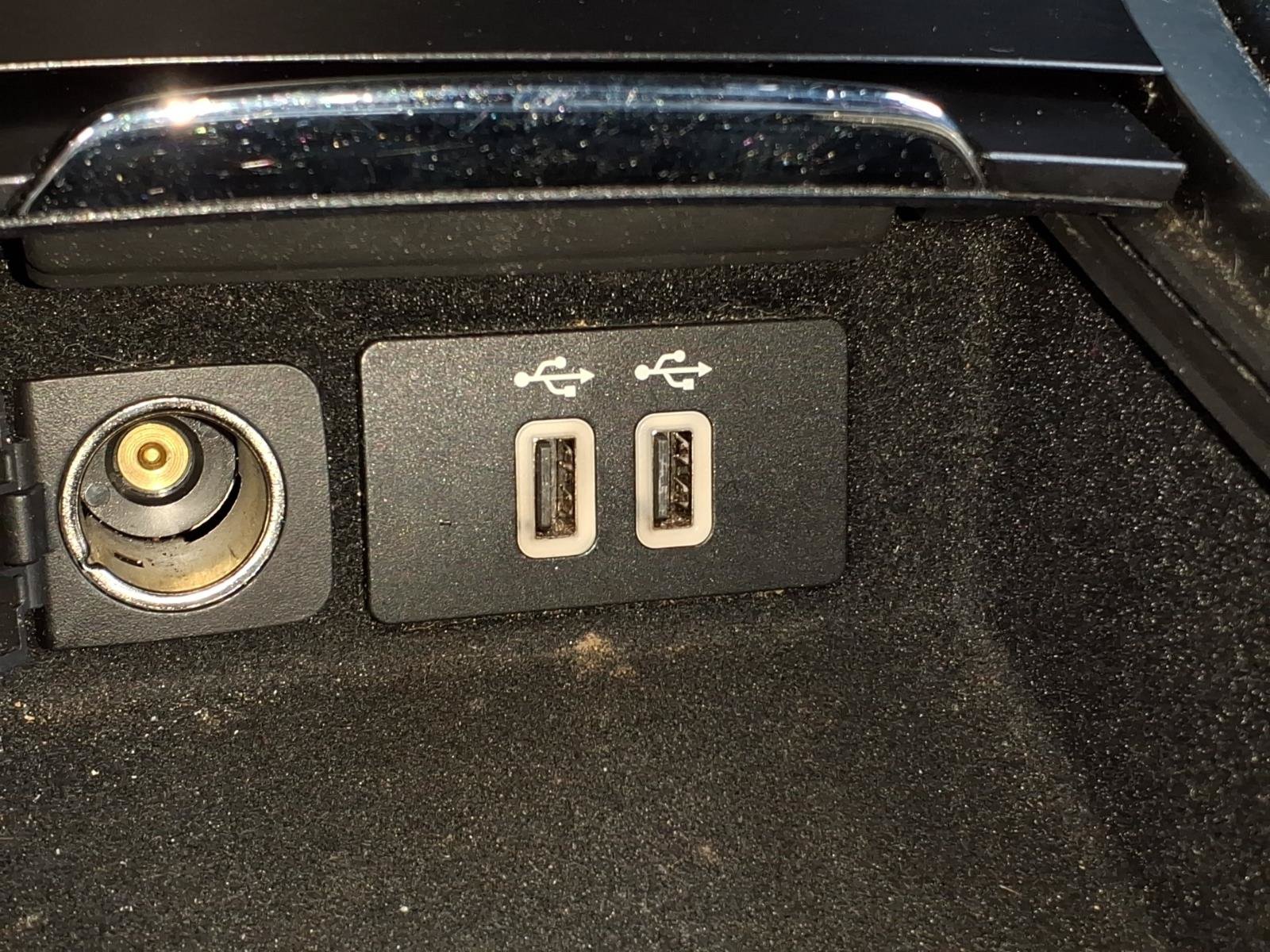 Used 2019 Lincoln MKC Select w/ Select Plus Package FWD image 18