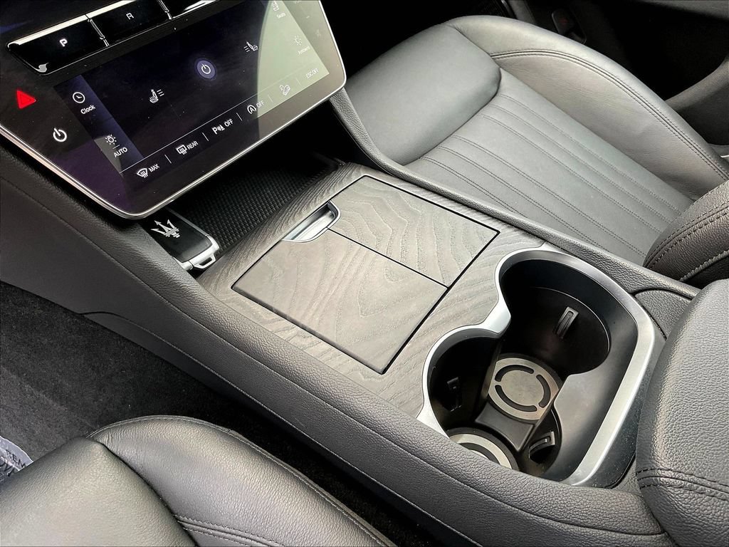 Used 2023 Maserati Grecale Modena AWD/4WD image 18