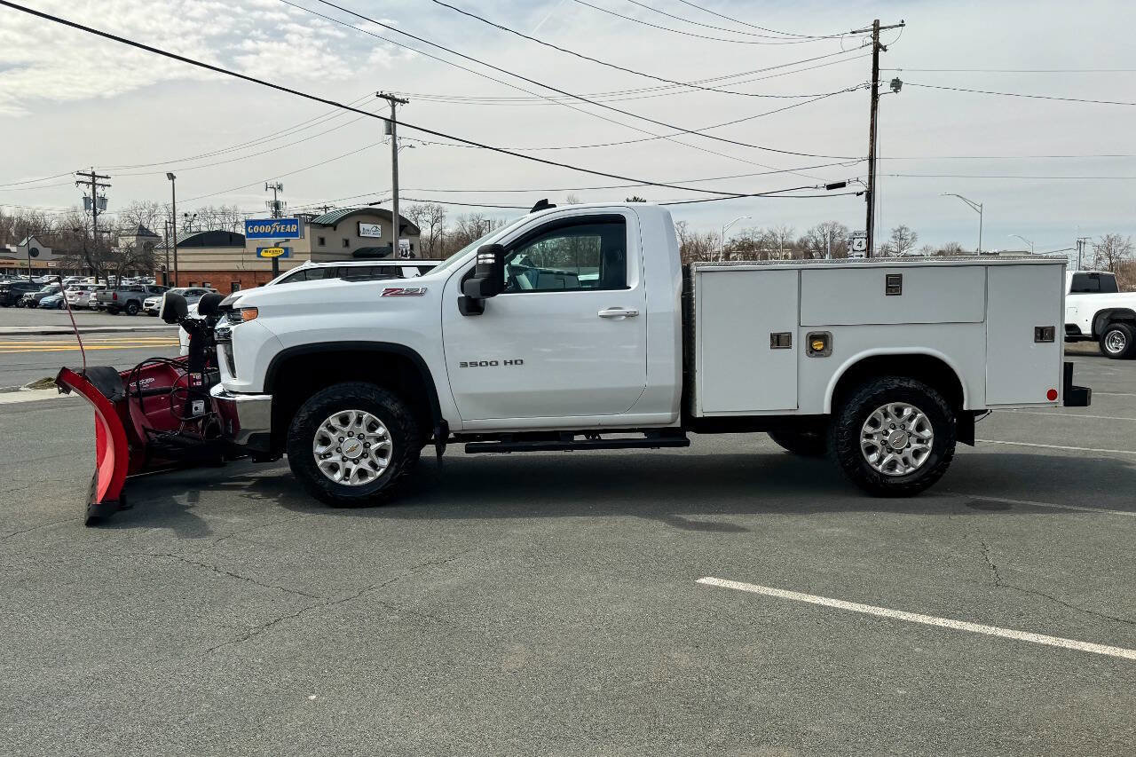 Used 2022 Chevrolet Silverado 3500 LT w/ Convenience Package image 7