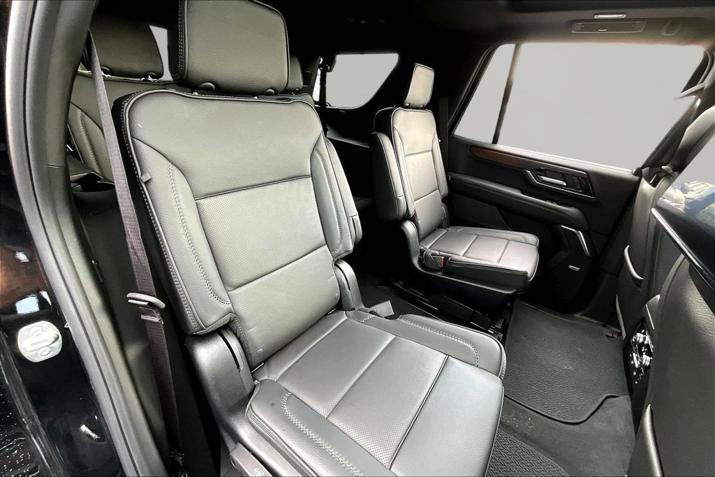 Used 2026 GMC Yukon Denali w/ Denali Reserve Package AWD/4WD image 26