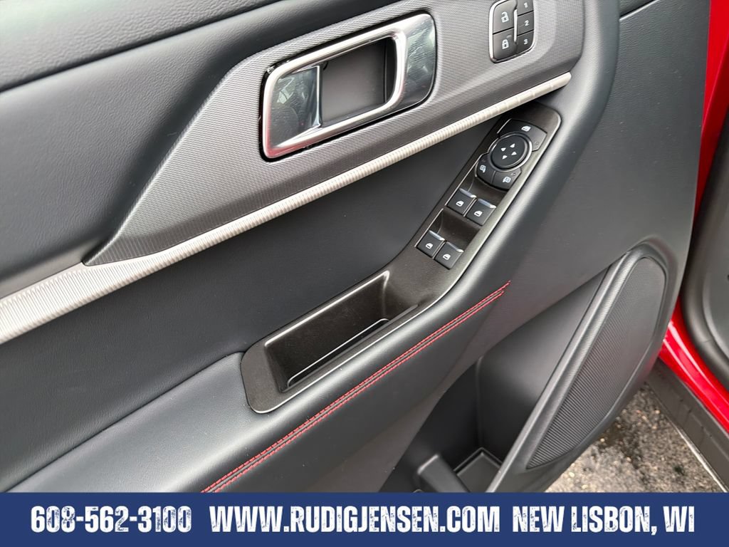 New 2026 Ford Explorer ST-Line w/ ST-Line Street Pack AWD/4WD image 13