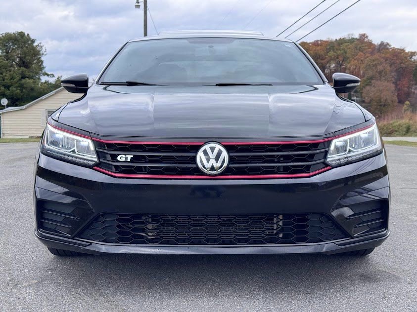 Used 2018 Volkswagen Passat 3.6 image 27