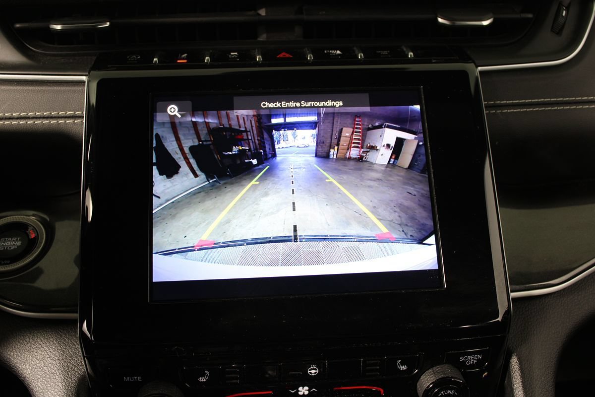 Used 2022 Jeep Grand Cherokee Altitude RWD image 26
