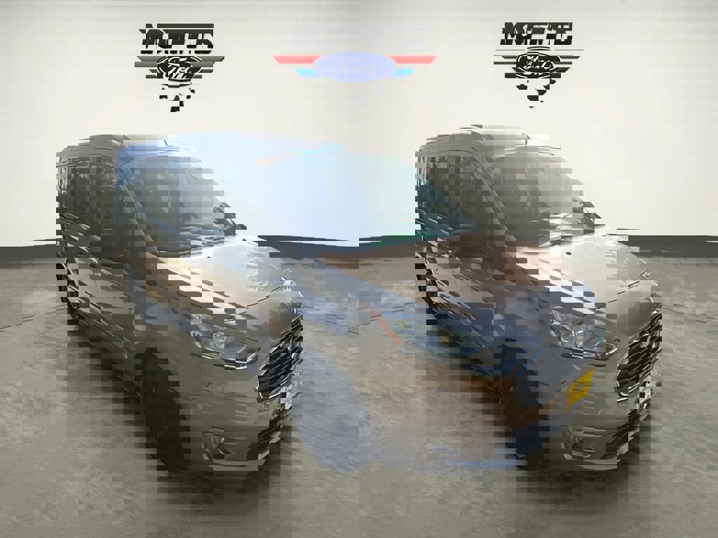 Used 2020 Ford Transit Connect XLT image 3