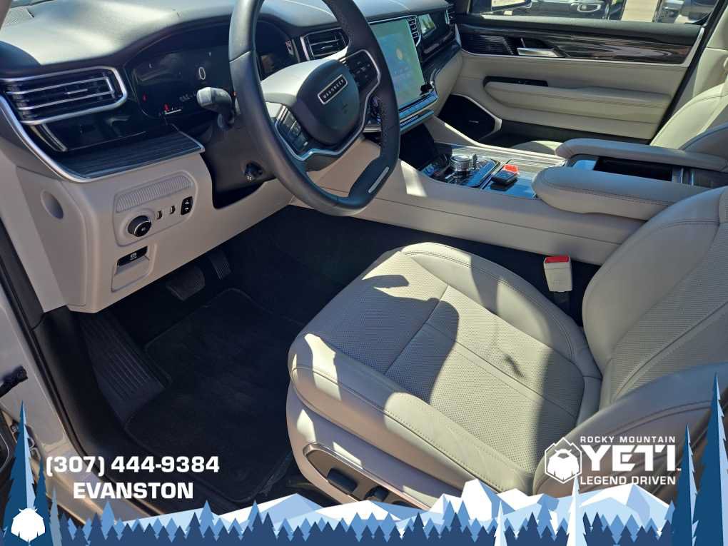 Used 2022 Jeep Wagoneer Series III w/ Rear Seat Video Group 1 AWD/4WD image 22