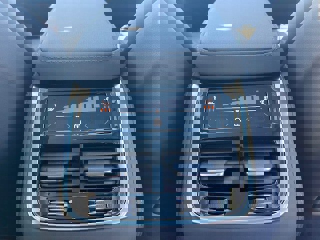 New 2026 Volvo XC90 B6 Ultra w/ Protection Package image 8