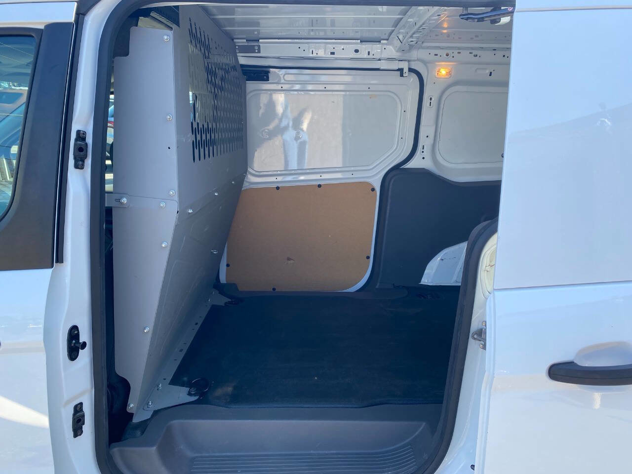 Used 2019 Ford Transit Connect XL image 18