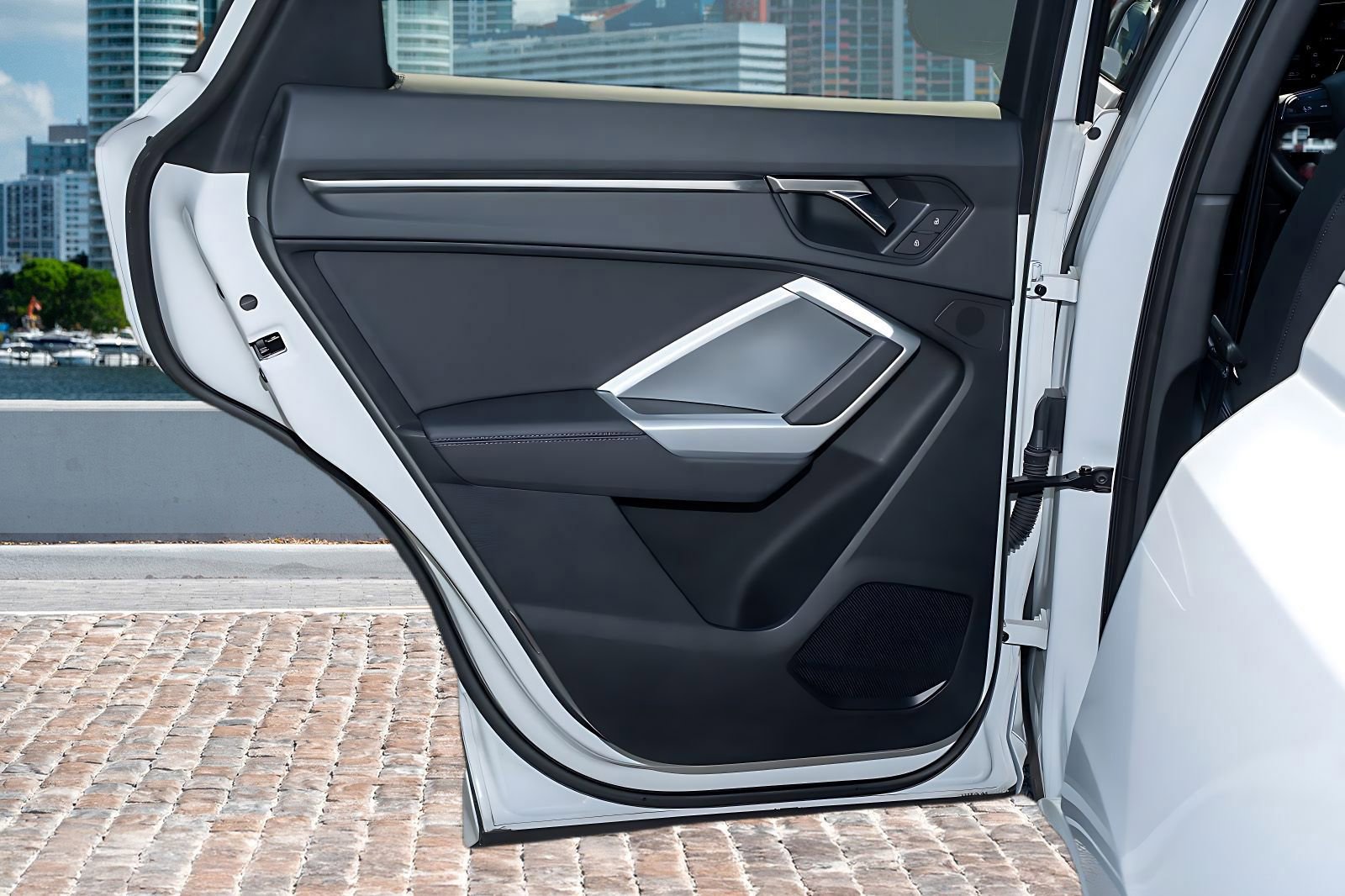 Used 2025 Audi Q3 2.0T Premium image 12