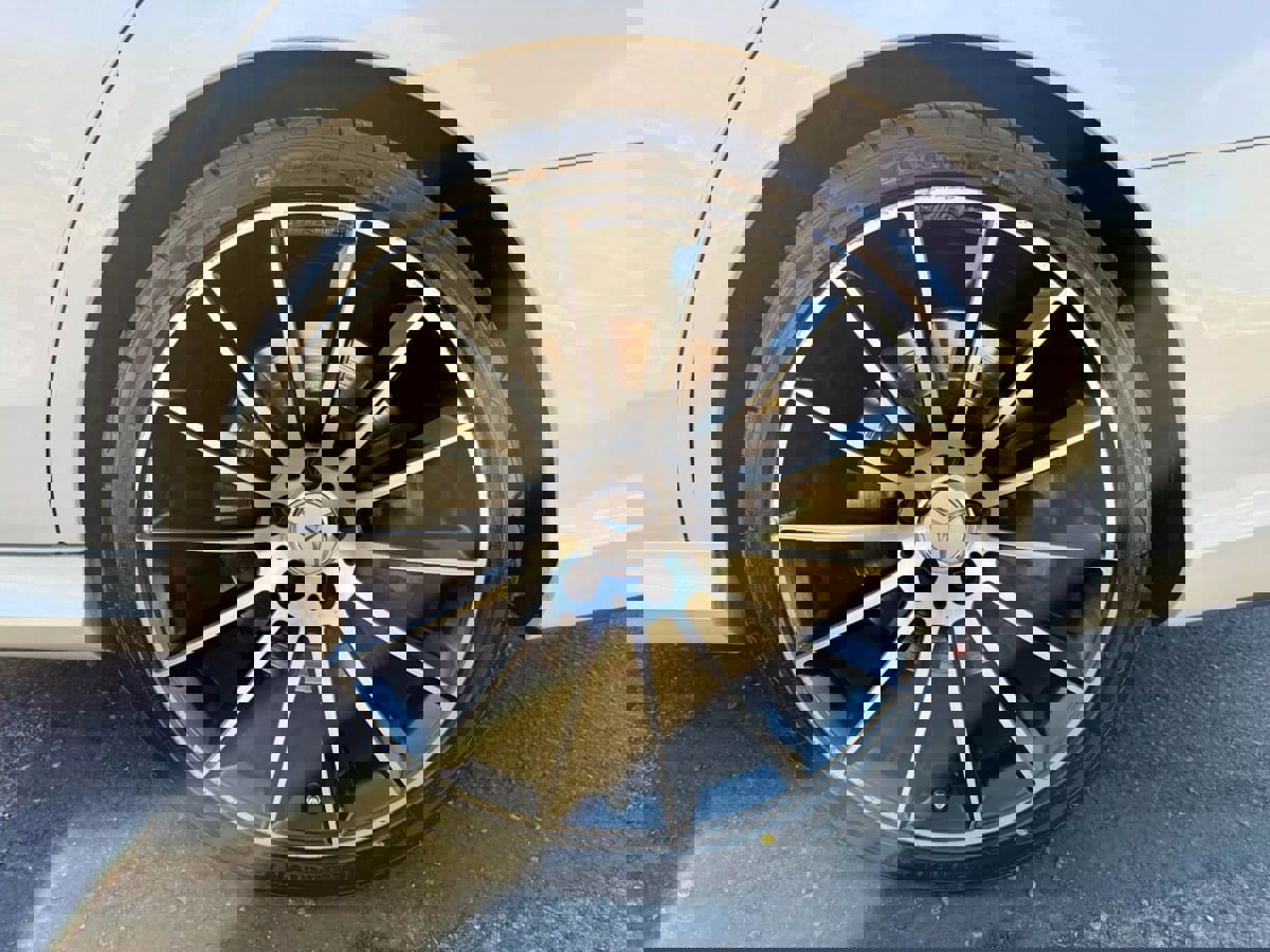 Used 2018 Mercedes-Benz E 43 AMG 4MATIC Sedan image 41