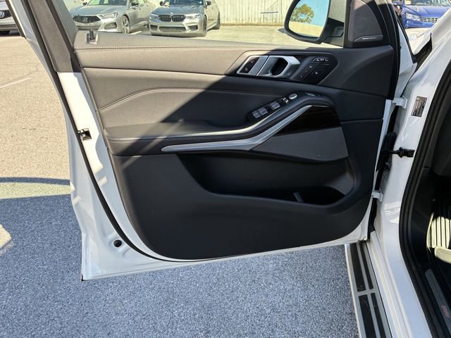 Used 2025 BMW X7 xDrive40i image 19