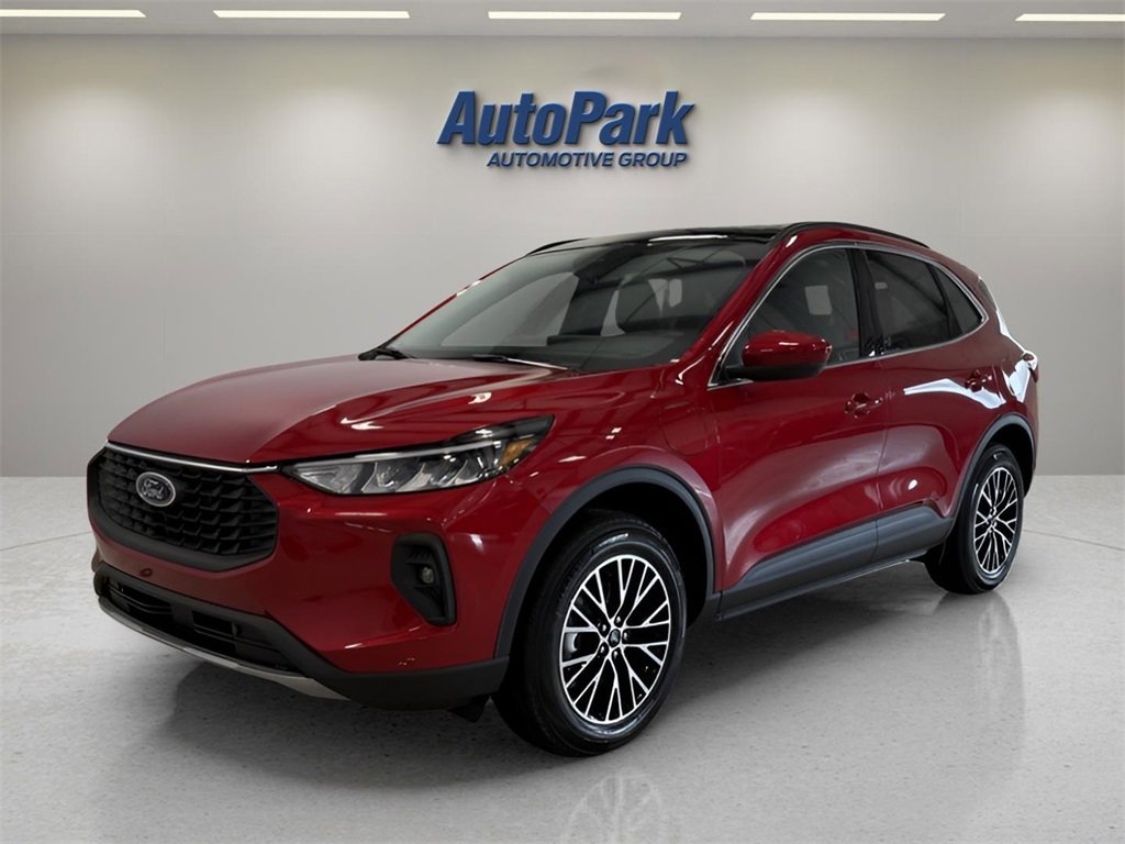 New 2026 Ford Escape SE w/ Class II Trailer Tow Package image 3