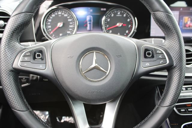 Used 2017 Mercedes-Benz E 400 4MATIC Wagon image 20