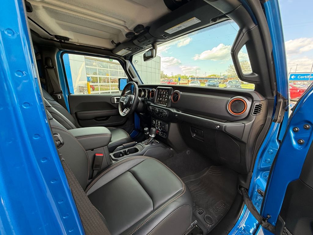 Used 2023 Jeep Gladiator Mojave w/ LED Lighting Group AWD/4WD image 37