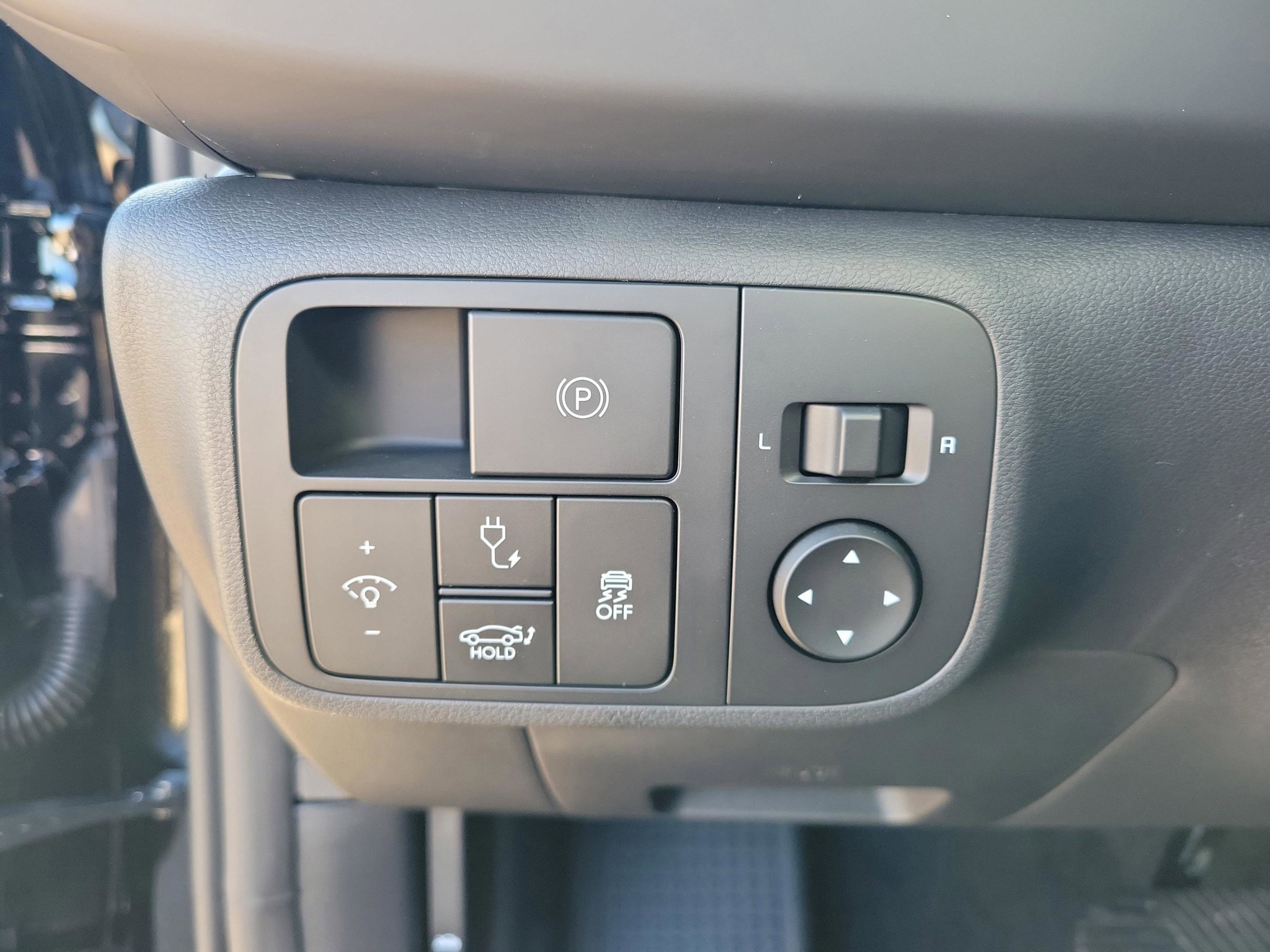 New 2025 Hyundai Ioniq 6 SE image 21