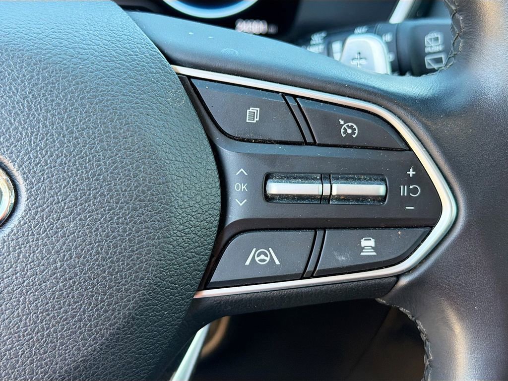 Used 2023 Hyundai Santa Fe SEL w/ Premium Package image 18