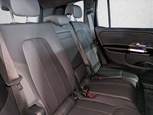 Used 2025 Mercedes-Benz GLB 250 image 21
