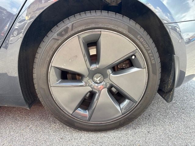 Used 2021 Tesla Model 3 Long Range AWD/4WD image 27