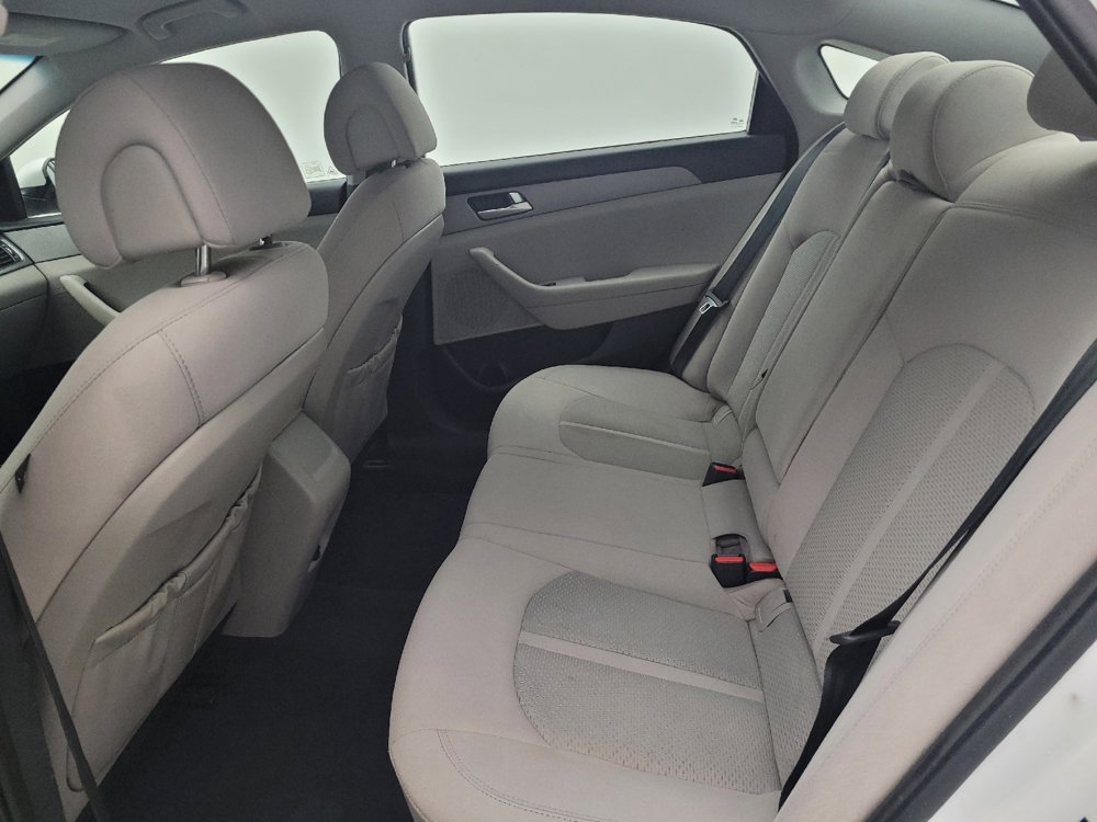 Used 2017 Hyundai Sonata SE FWD image 18