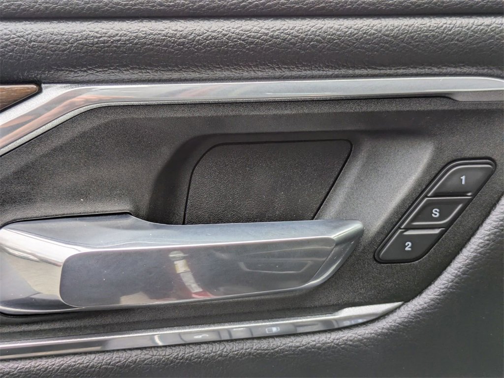 Used 2022 RAM 1500 Laramie image 11