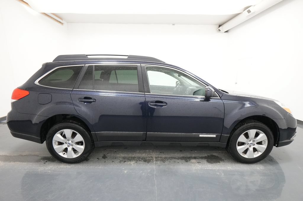 Used 2012 Subaru Outback 2.5i Limited w/ Moonroof Pkg AWD/4WD image 9
