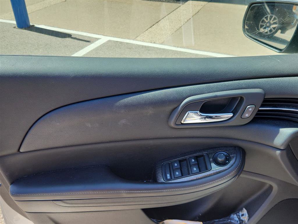 Used 2014 Chevrolet Malibu LT w/ Power Convenience Package FWD image 11