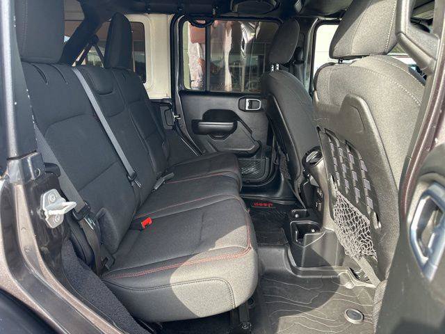 Certified 2021 Jeep Wrangler Unlimited Rubicon AWD/4WD image 39