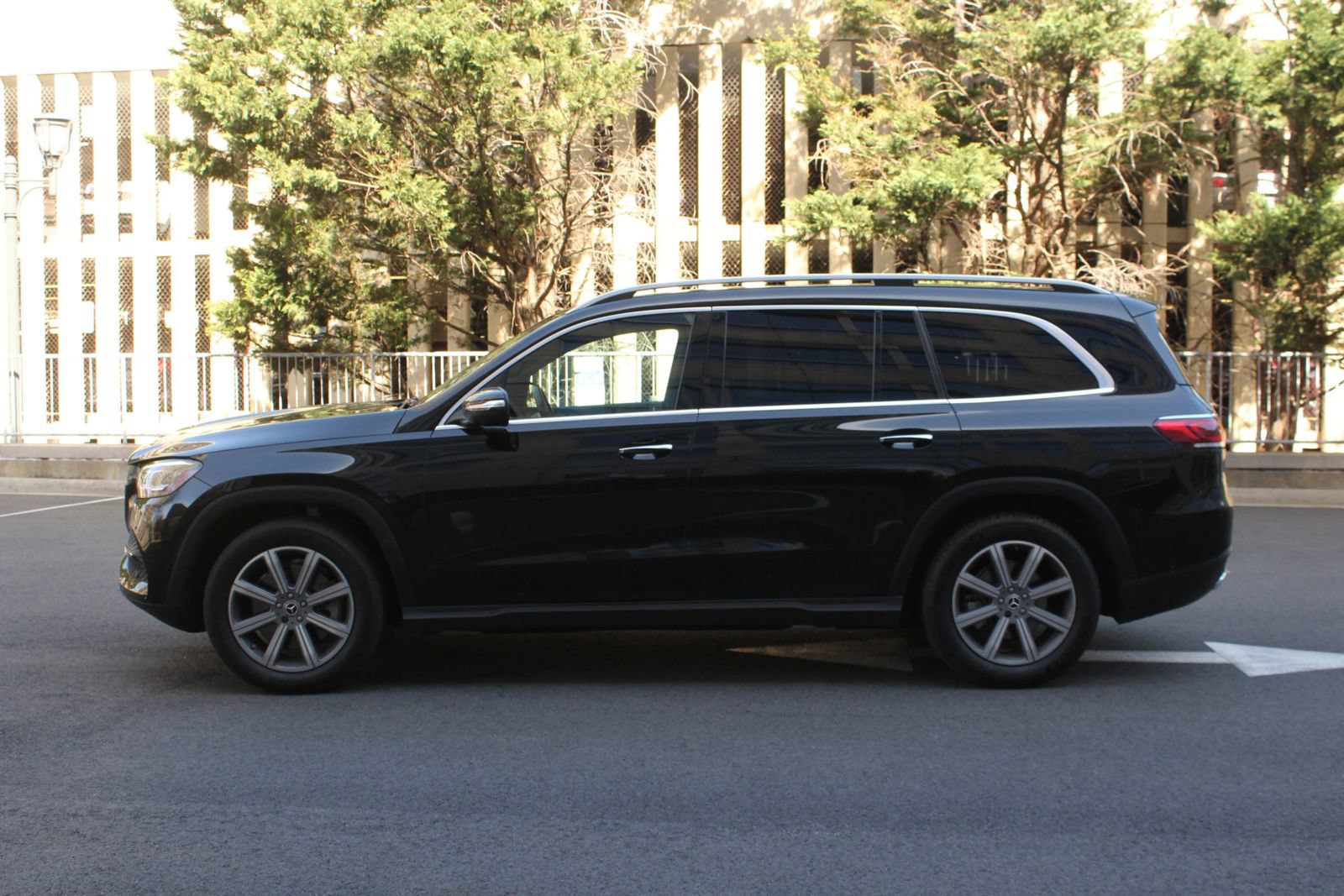 Used 2022 Mercedes-Benz GLS 450 4MATIC image 12