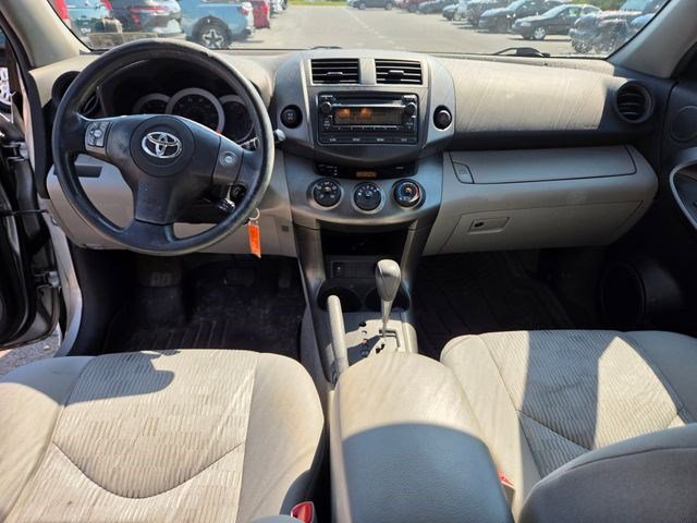 Used 2012 Toyota RAV4 4WD w/ Value Pkg image 5