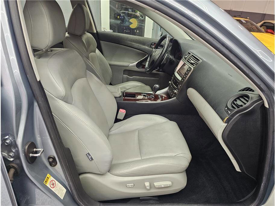 Used 2007 Lexus IS 250 RWD image 13