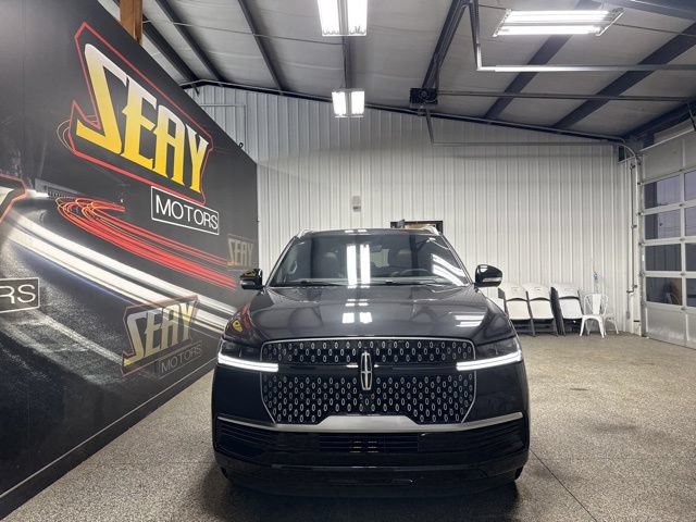 Used 2025 Lincoln Navigator Reserve AWD/4WD image 34