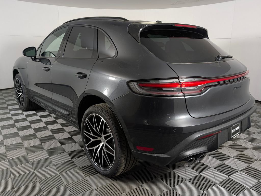 New 2026 Porsche Macan image 3