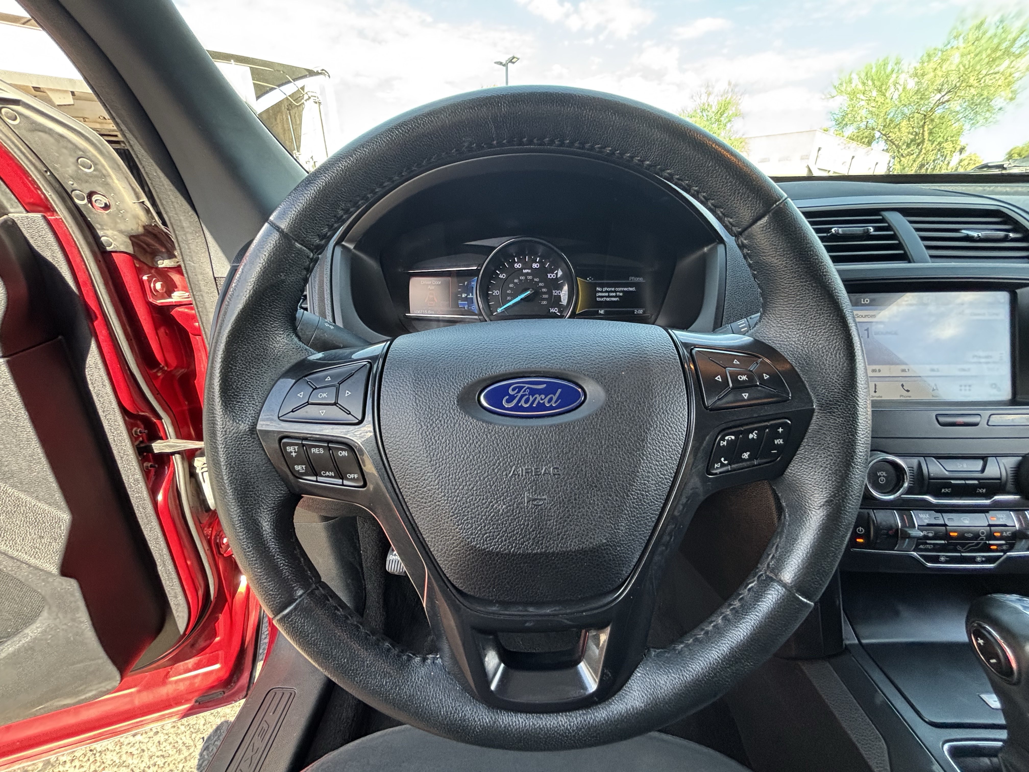Used 2019 Ford Explorer XLT w/ Equipment Group 202A FWD image 24
