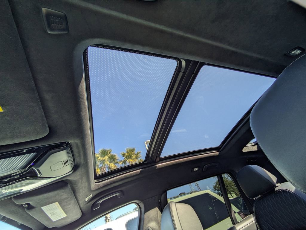 Used 2021 BMW X7 M50i w/ Dynamic Handling Package image 22