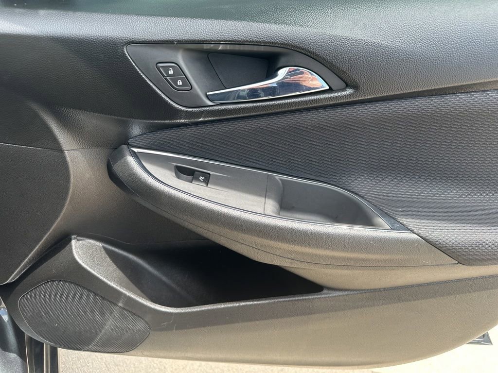 Used 2019 Chevrolet Cruze LT FWD image 29
