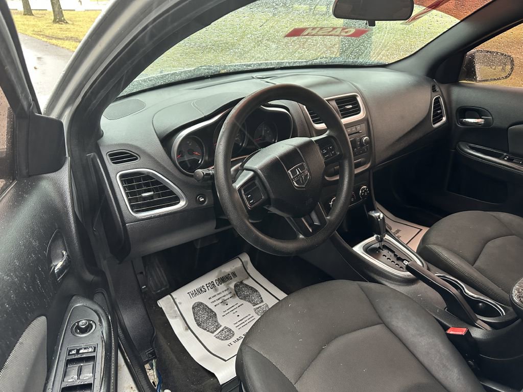 Used 2012 Dodge Avenger SE image 8