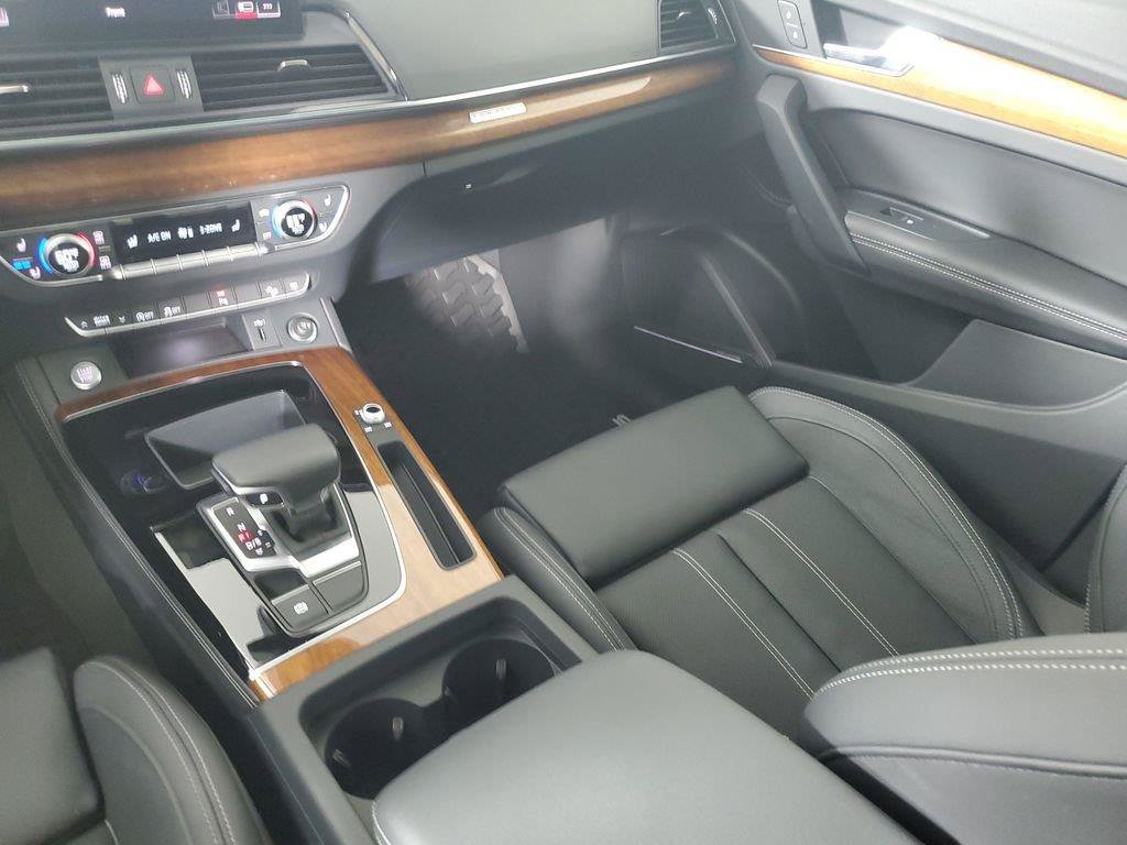 Used 2023 Audi Q5 2.0T Premium Plus w/ Premium Plus Package AWD/4WD image 18