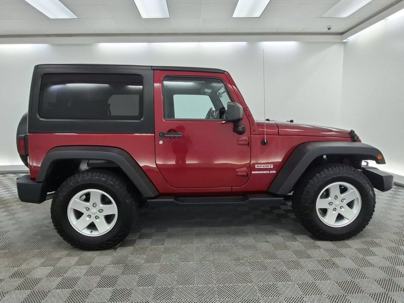 Used 2012 Jeep Wrangler Sport AWD/4WD image 8