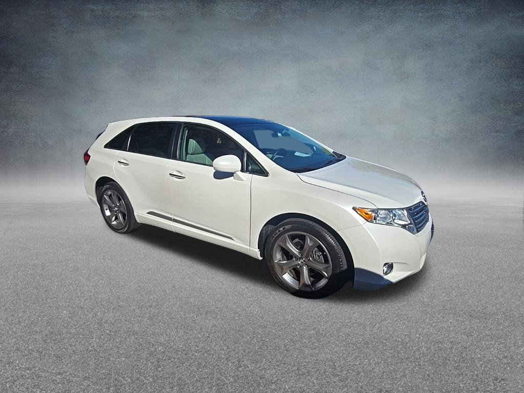 Used 2011 Toyota Venza AWD w/ Comfort Pkg image 10