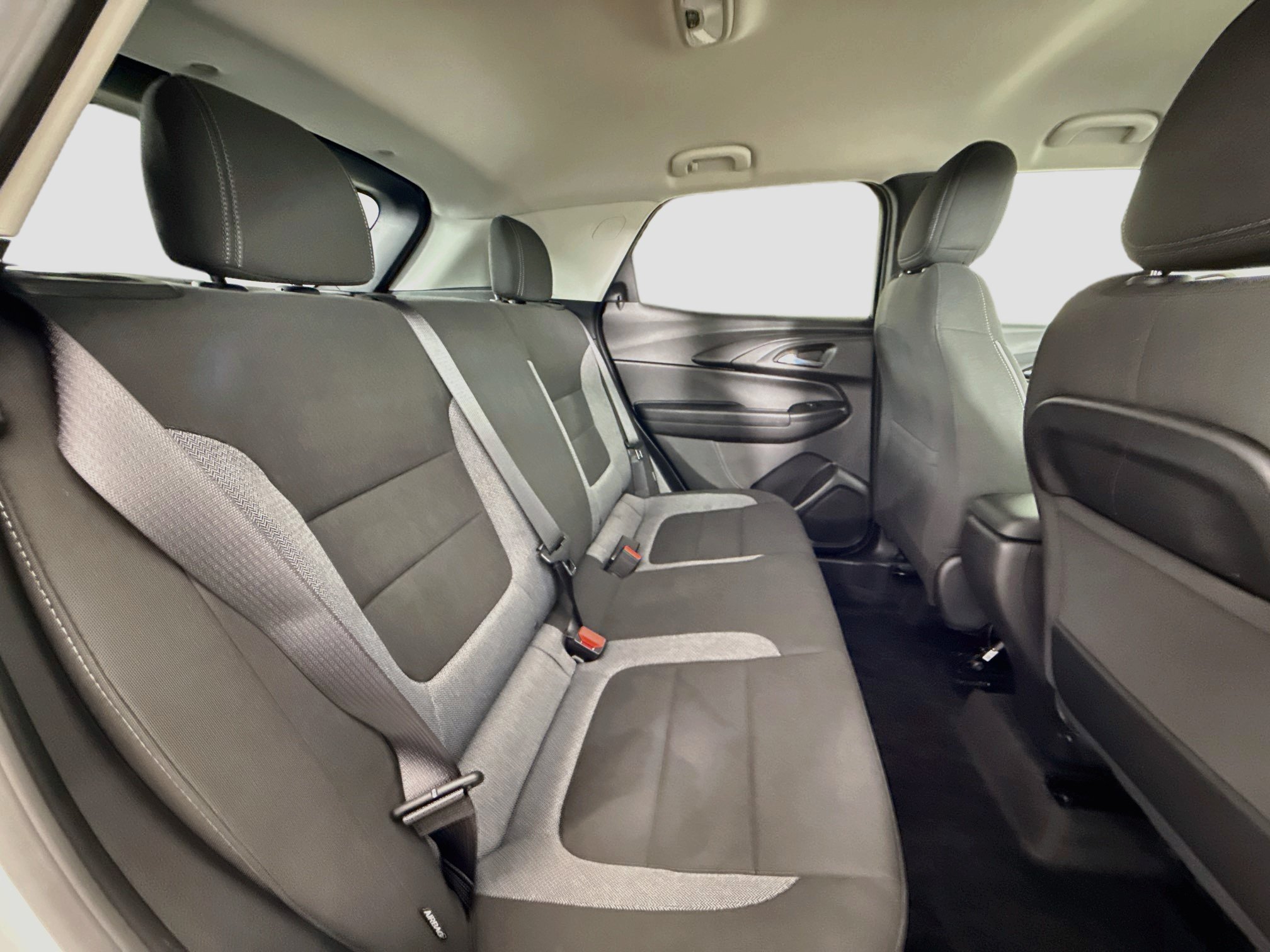 Used 2023 Chevrolet TrailBlazer LT FWD image 27