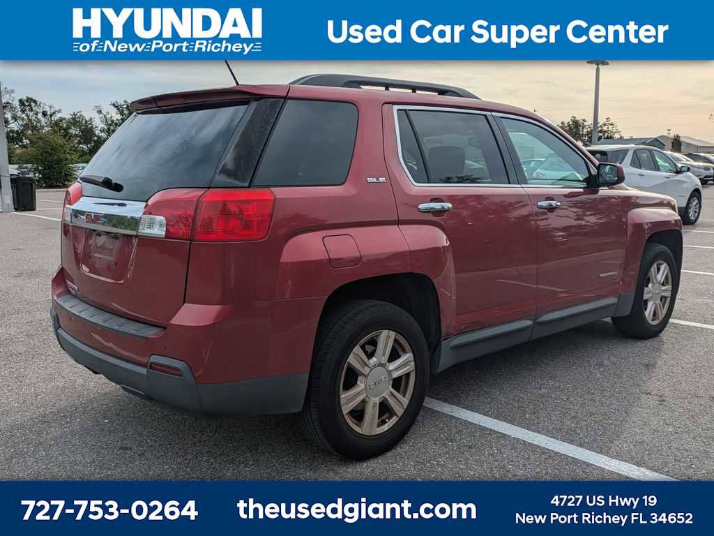 Used 2015 GMC Terrain SLE w/ Safety Package FWD image 2