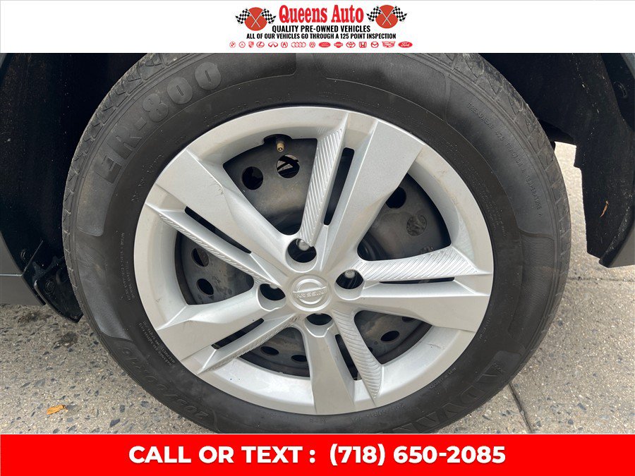 Used 2021 Nissan Kicks S FWD image 29